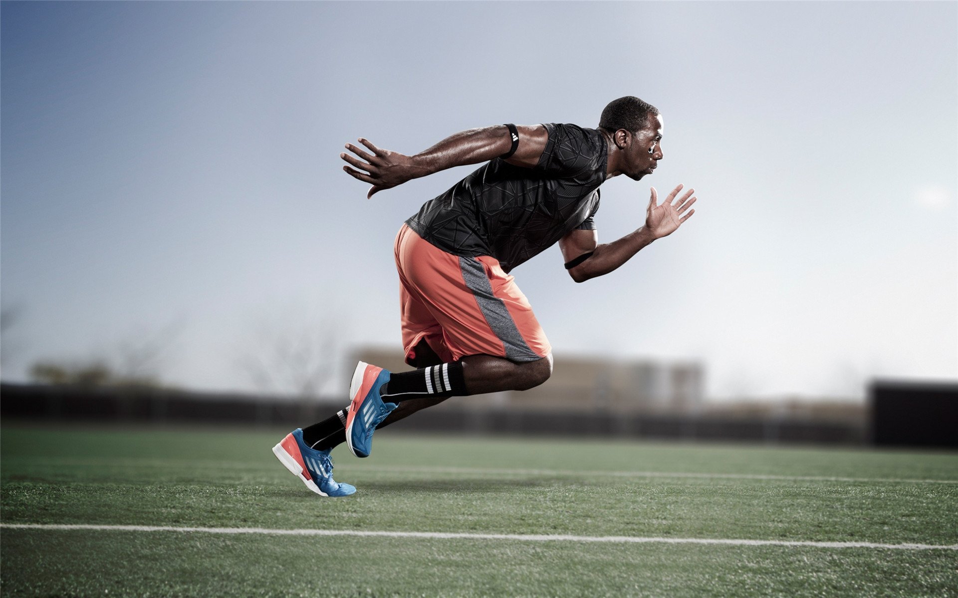 雄鹿对阵辽宁队,马克西压力下完成爆发