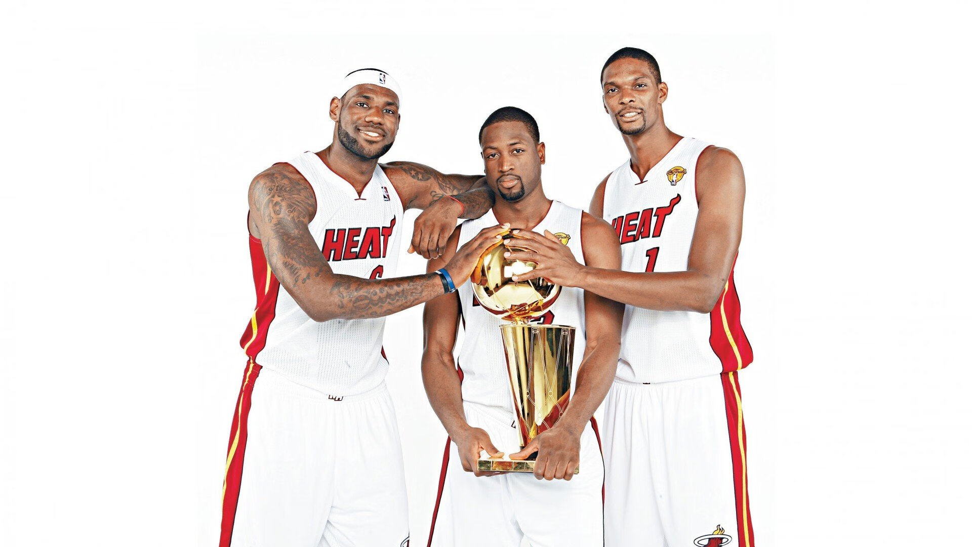 开云体育入口-费城之血与丹佛之雪，米切尔在76人与掘金鏖战中化身关键先生